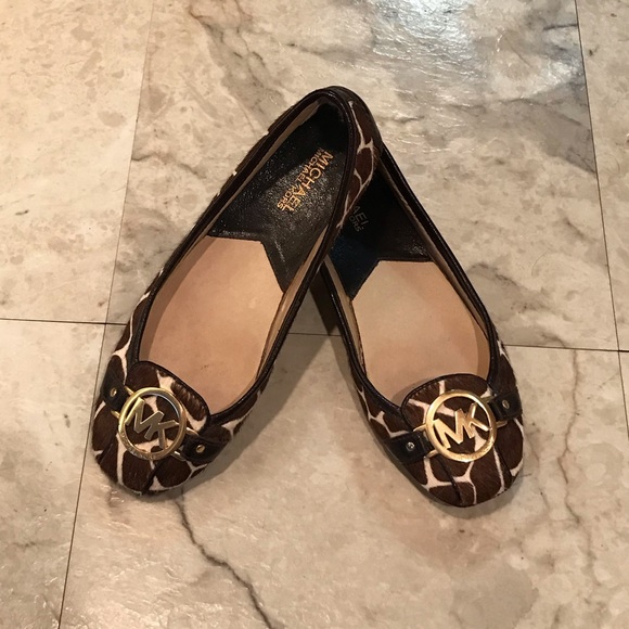 Michael Kors Printed Flats - Picture 4 of 8